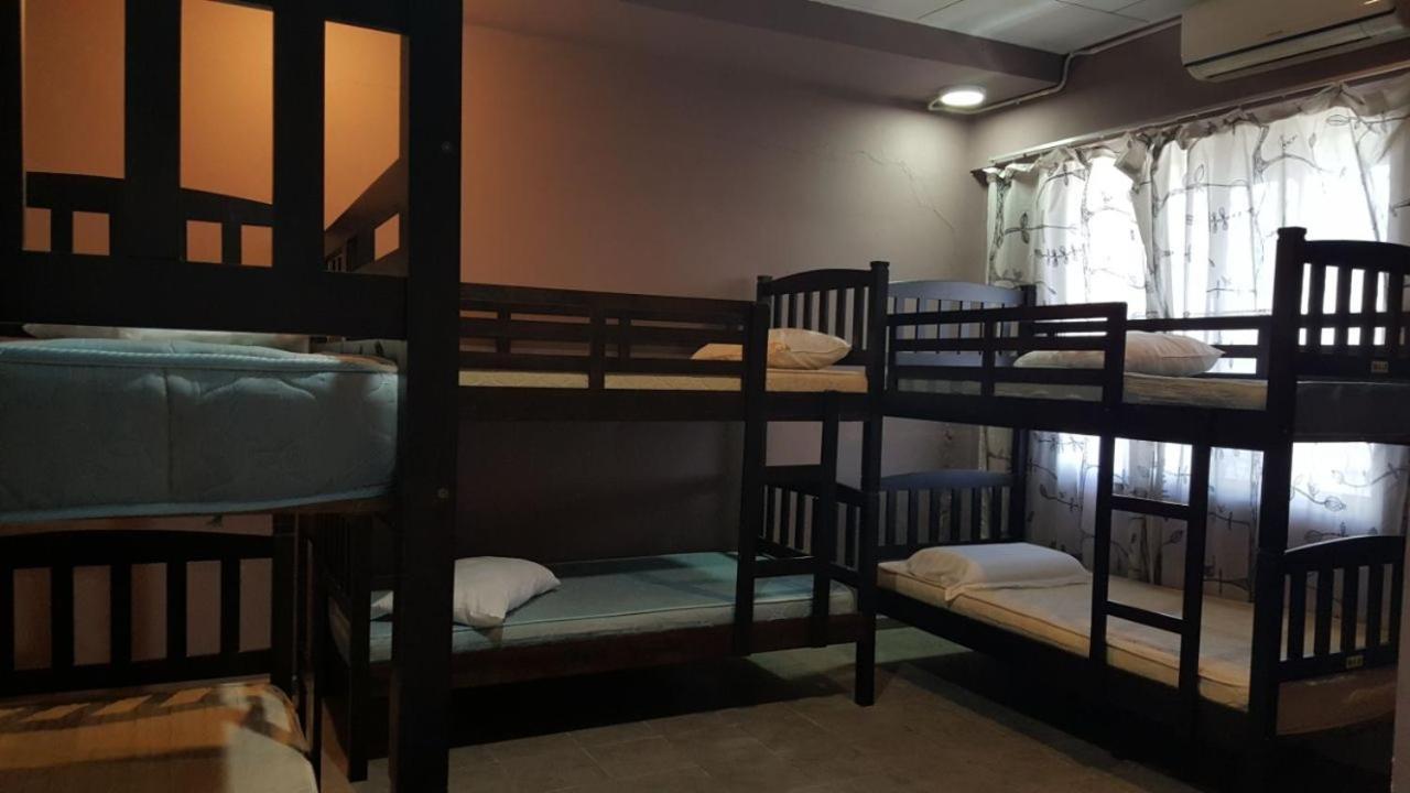 Ranau Backpackers Hostel Bagian luar foto
